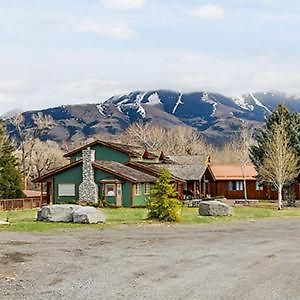 7 Point Ranch Hotel Emigrant Екстериор снимка