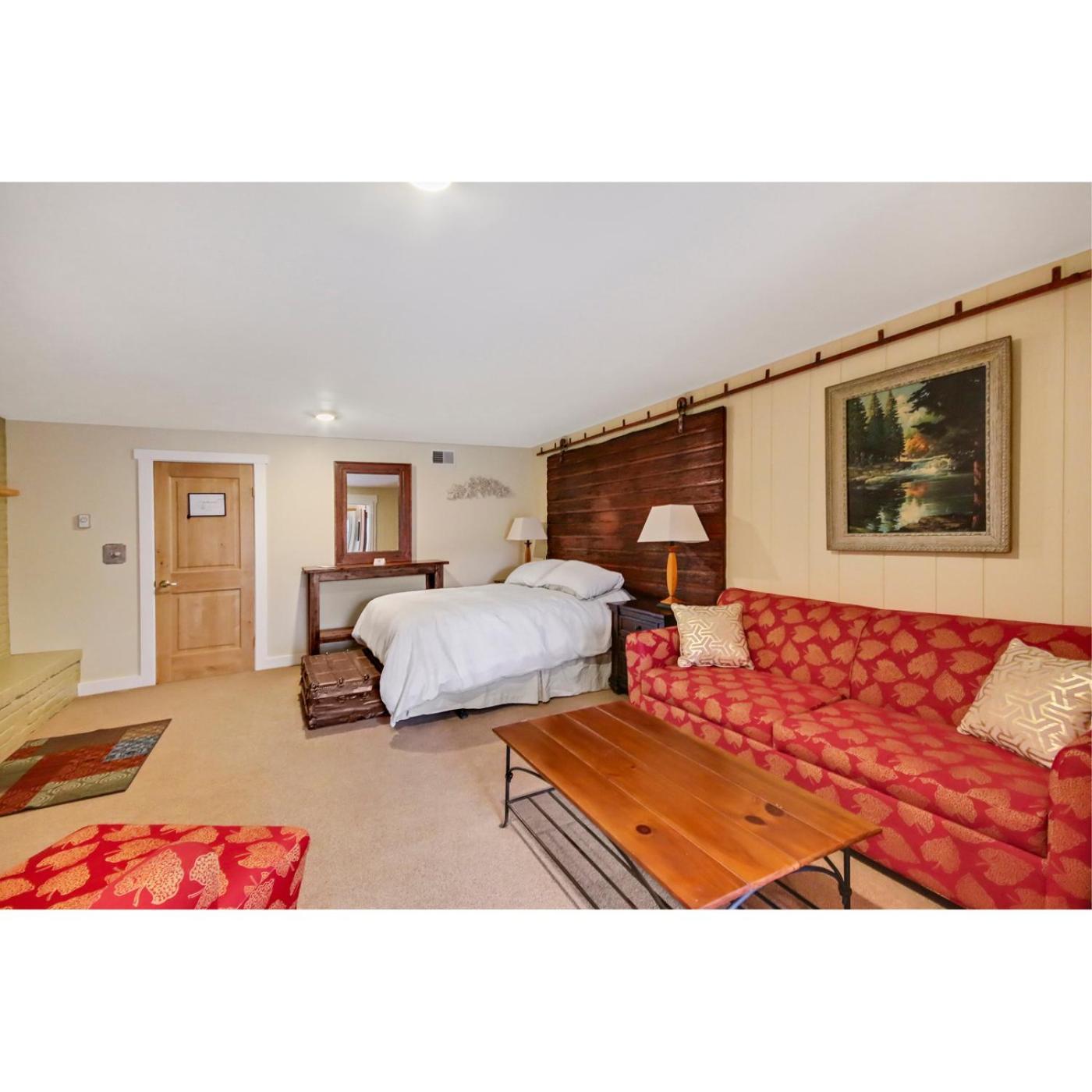 7 Point Ranch Hotel Emigrant Екстериор снимка